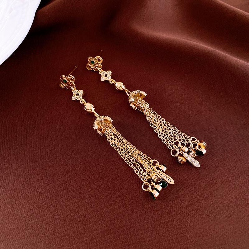 

Gold-Plated Silver Zircon Flower Tassel Earrings, Vintage Retro Stud Design, Light Luxury.
