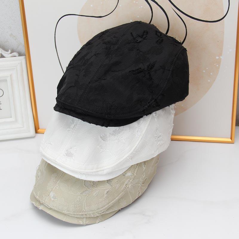Niche design retro destruction forward hat women's new national style fashion duck tongue thin breathable face small beret