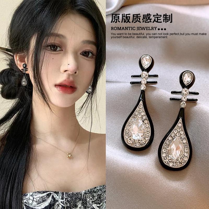 Fan Flower Bamboo Tassel Earrings Trend Ear Hook National Style Temperament High-end Earrings