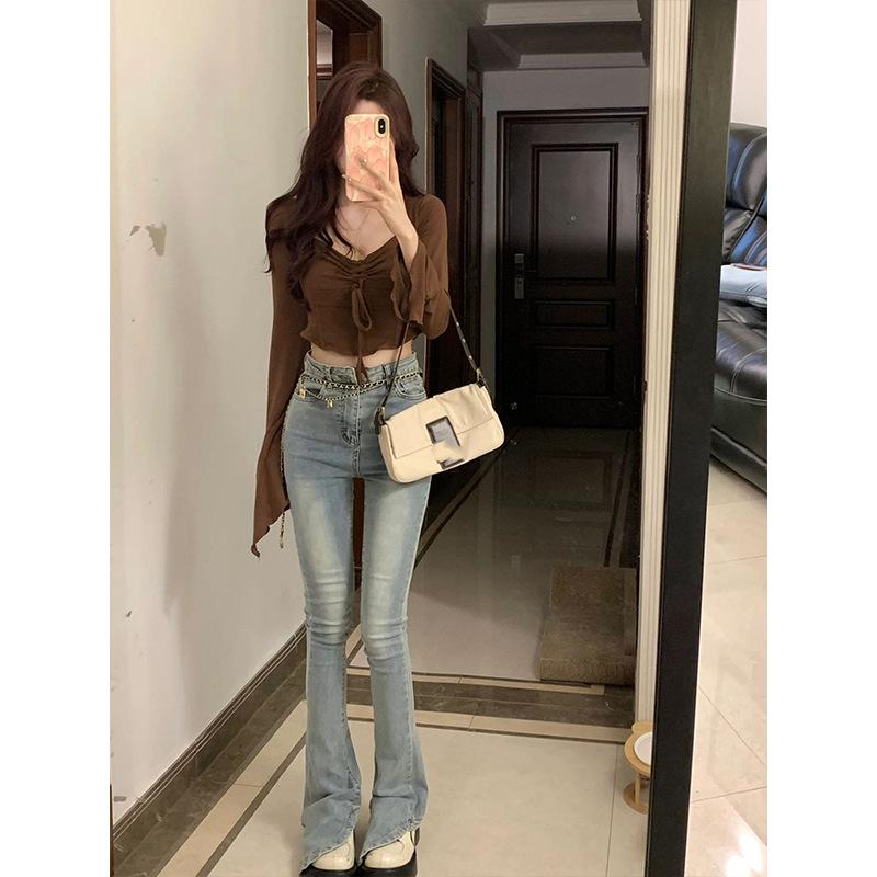 Design-smyslové Plisované Šněrovací Zvonové Rukávy Tričko Raný Podzim Nové Čisté Hot Girl Štíhlé Krátké Top s V-výstřihem