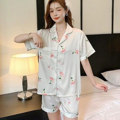 Viskon Kadın Çiçekli Pijama Takımı Düğmeli Üst ve Şort 2 Parça Saten Pijamalar Ev Giyim Yazlık Pijamalar