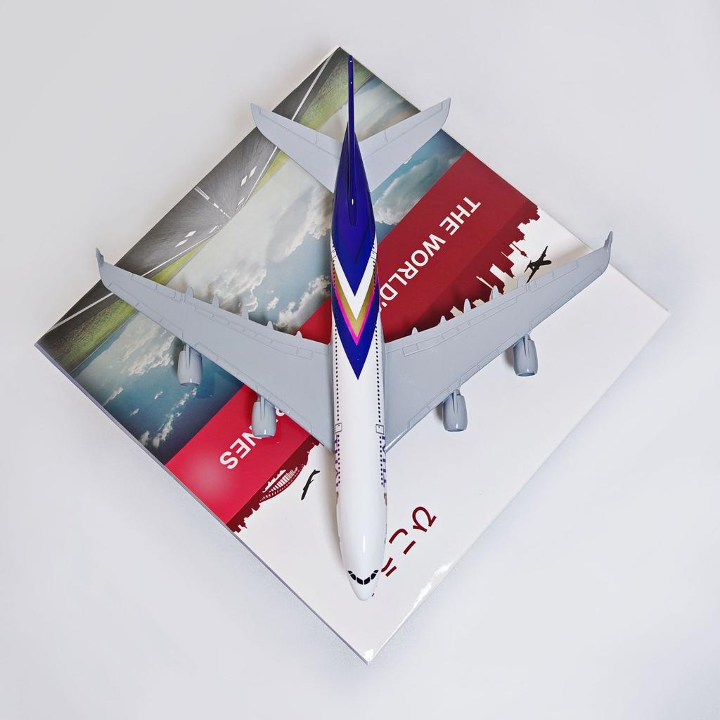 20cm Thai A380 Metal Toy Airplane Model Kit Sky Jumbo A380 Model Plane with Stand for Collections Displays or Plane Gift
