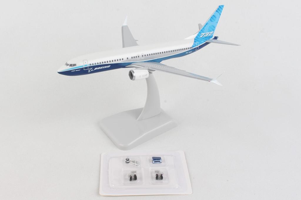 Hogan Wings Scale Boeing 737 MAX 8 in Boeing House Colors 2019 1/200