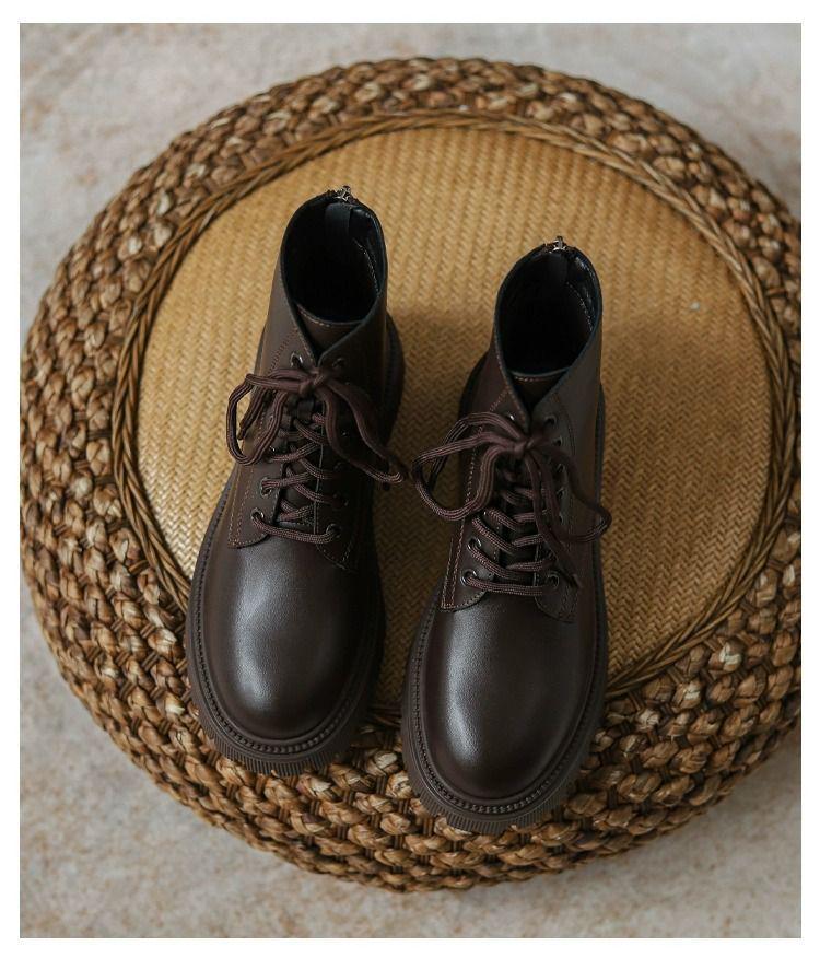 Women's British-Style Martin Boots with Thick Sole for Heightening, Slimming, and Versatile Use In Autumn and Winter