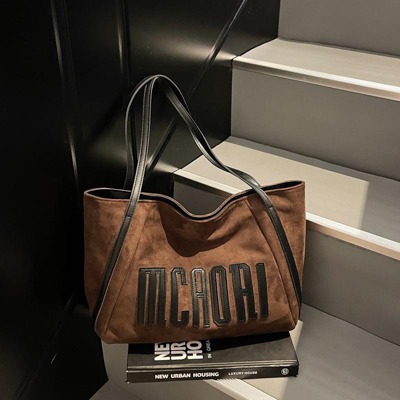 Popular large-capacity bag women's new retro shoulder bag casual versatile commuter texture tote bag