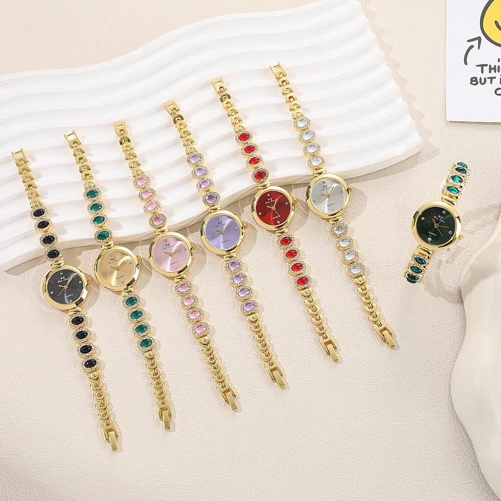 Luxury Diamond-Studded Ladies' Bracelet Watch