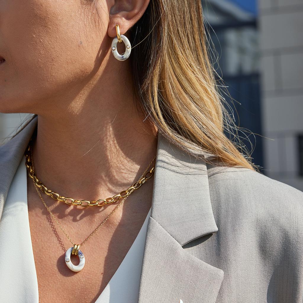 Youthway Vintage Crystal Resin Pendant Necklace For Women Minimalist  Gold Plated Stainless Steel Necklace Fashion Jewelry