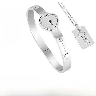 Titanstahl Ineinandergreifendes "Triumph in the Skies" Armband im Fala Chen Stil für Paare mit Diamant-Herzschloss