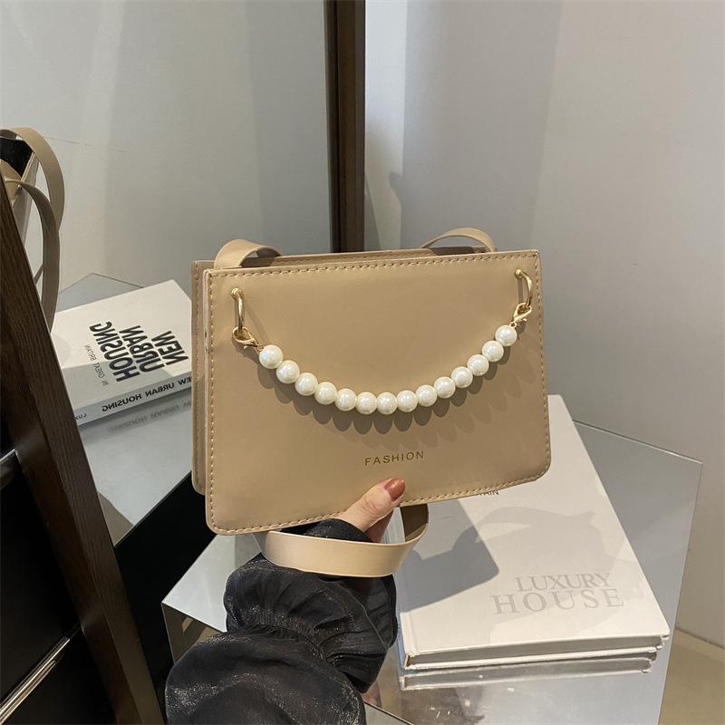 

Trendy fashion underarm bag shoulder bag messenger bag 2025 autumn new niche design foreign style small square bag women хаки
