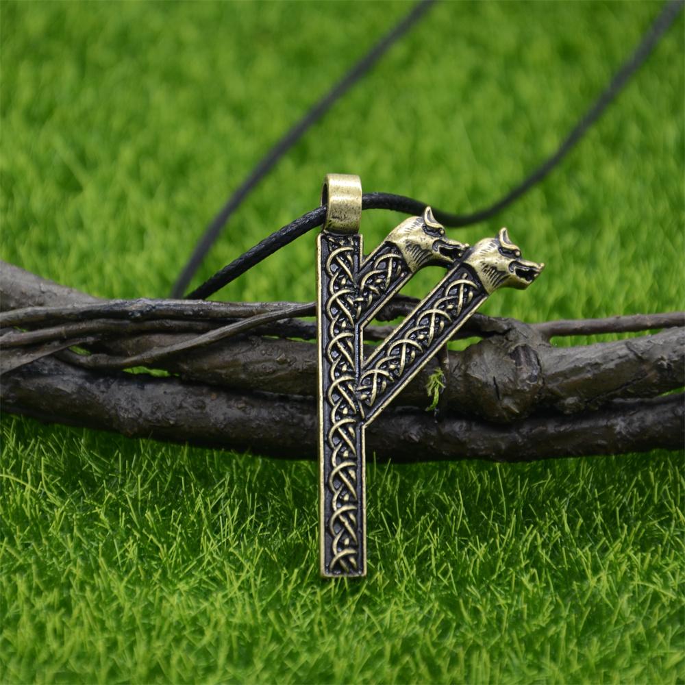 Viking Wolf Amulet Runen Rune Fehu Noorse Talisman Ketting voor Mannen met Ierse Knopen Gotische Sieraden