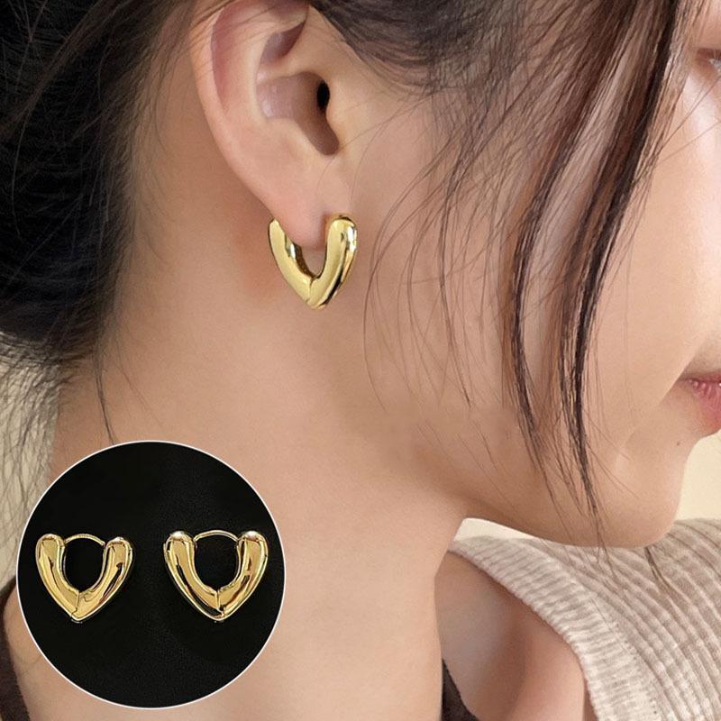 Trendy Heart Cutout Earrings: Fashionable, Versatile Needle Back for Women