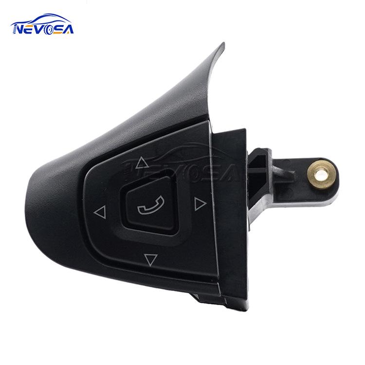 

Кнопочный переключатель на рулевом колесе для Scania: Совместимый аксессуар для грузовика (Продукт не. 1870910) NEVOSA