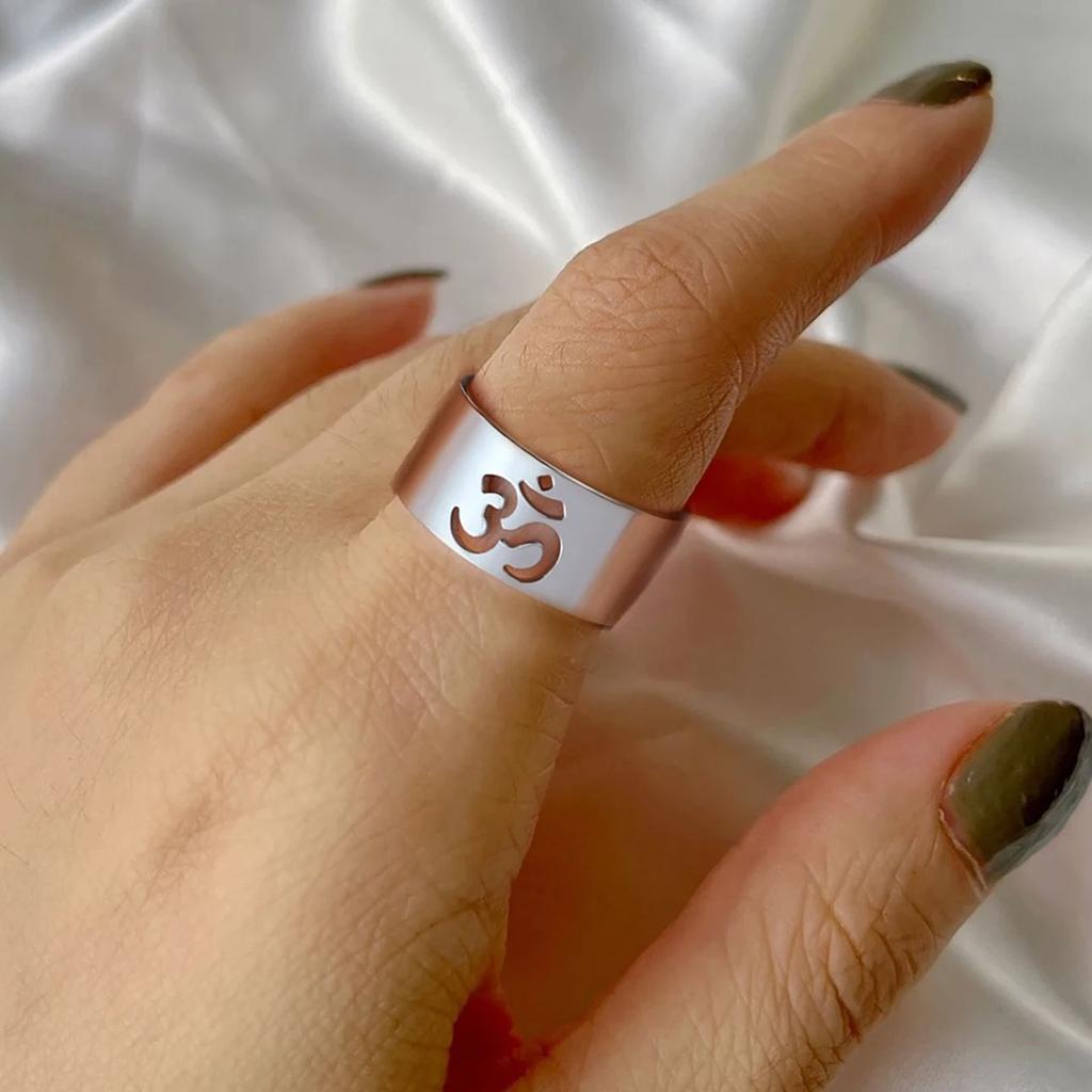 LIKGREAT Chakra OM Ring for Women Men Stainless Steel Gold Color AUM Yoga Meditation Spiritual Religious Amulet Jewelry Gifts