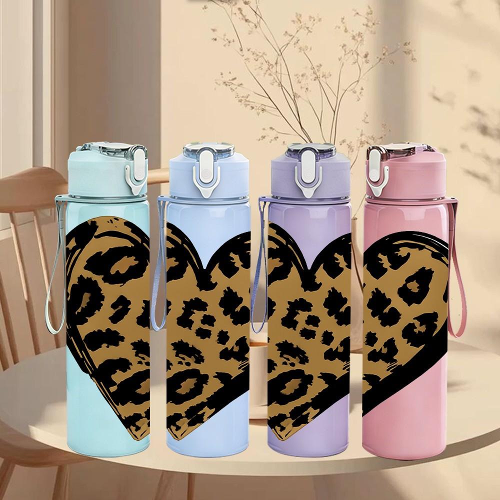 1PC Leopard Texture Heart Shape Print 750ml Color Plastic Sports Water Bottle Leakproof Flip Straw Lid Suitable for Sports Office Home Use