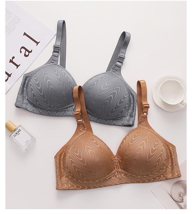 Magnetfreier kabelloser Übergrößen-BH gegen Durchhängen für Frauen mittleren Alters und ältere Frauen