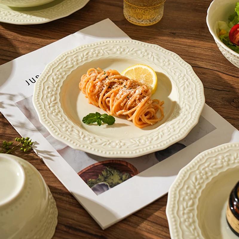 Vynikající romantický úlevový jídelní talíř Luxusní hotelová restaurace Talíře na špagety Lahodné pokrmy Rybí talíř Rýžové misky