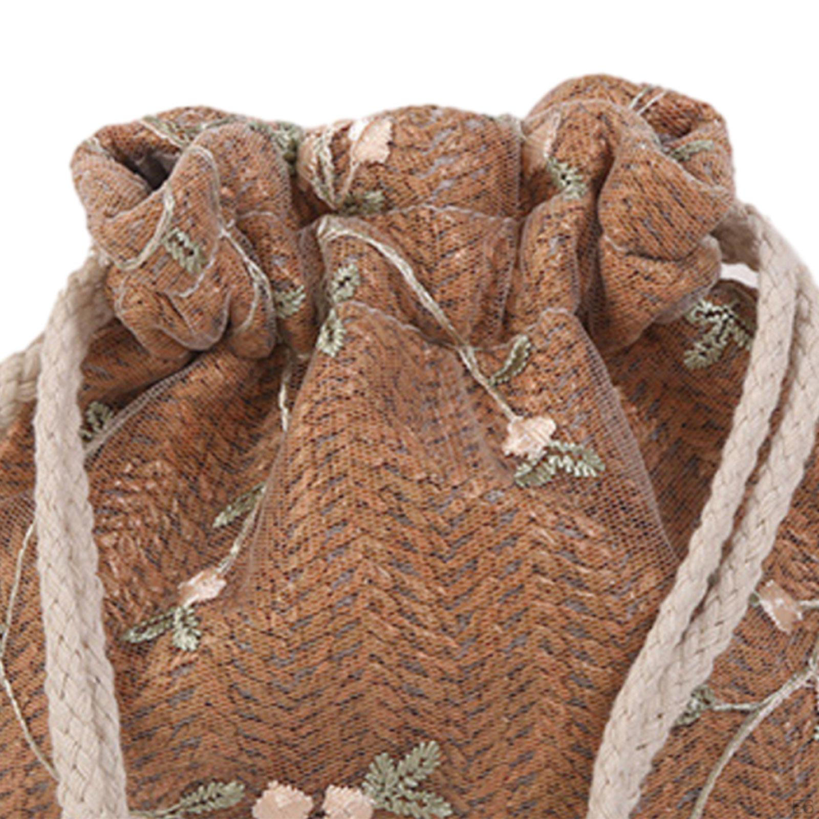 Женская сумка через плечо на шнурке — фото 7