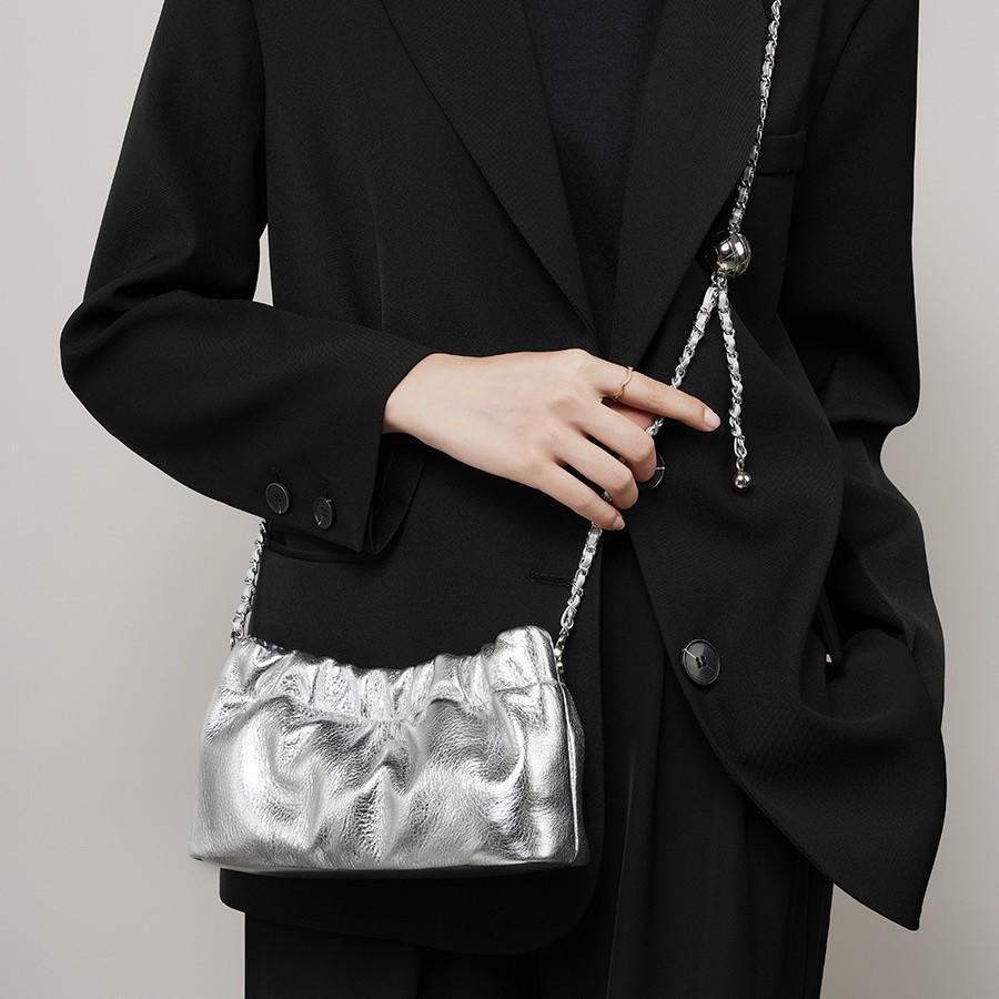 Popular Underarm Bag, Premium Sense Cloud Pleated Bag, Women'S Bag, First Layer Cowhide Single Shoulder Messenger Bag, Golden Ball Chain.