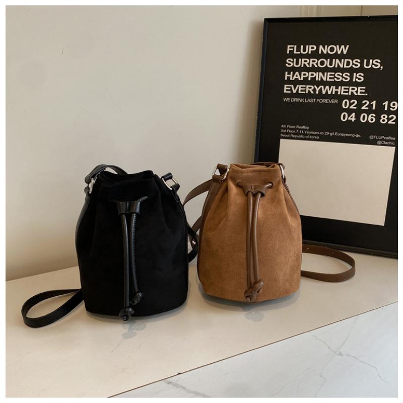 Retro Faux Suede Bucket Bag Classic Plush Drawstring Phone Bag Women's Vintage Plush Crossbody Small Bag