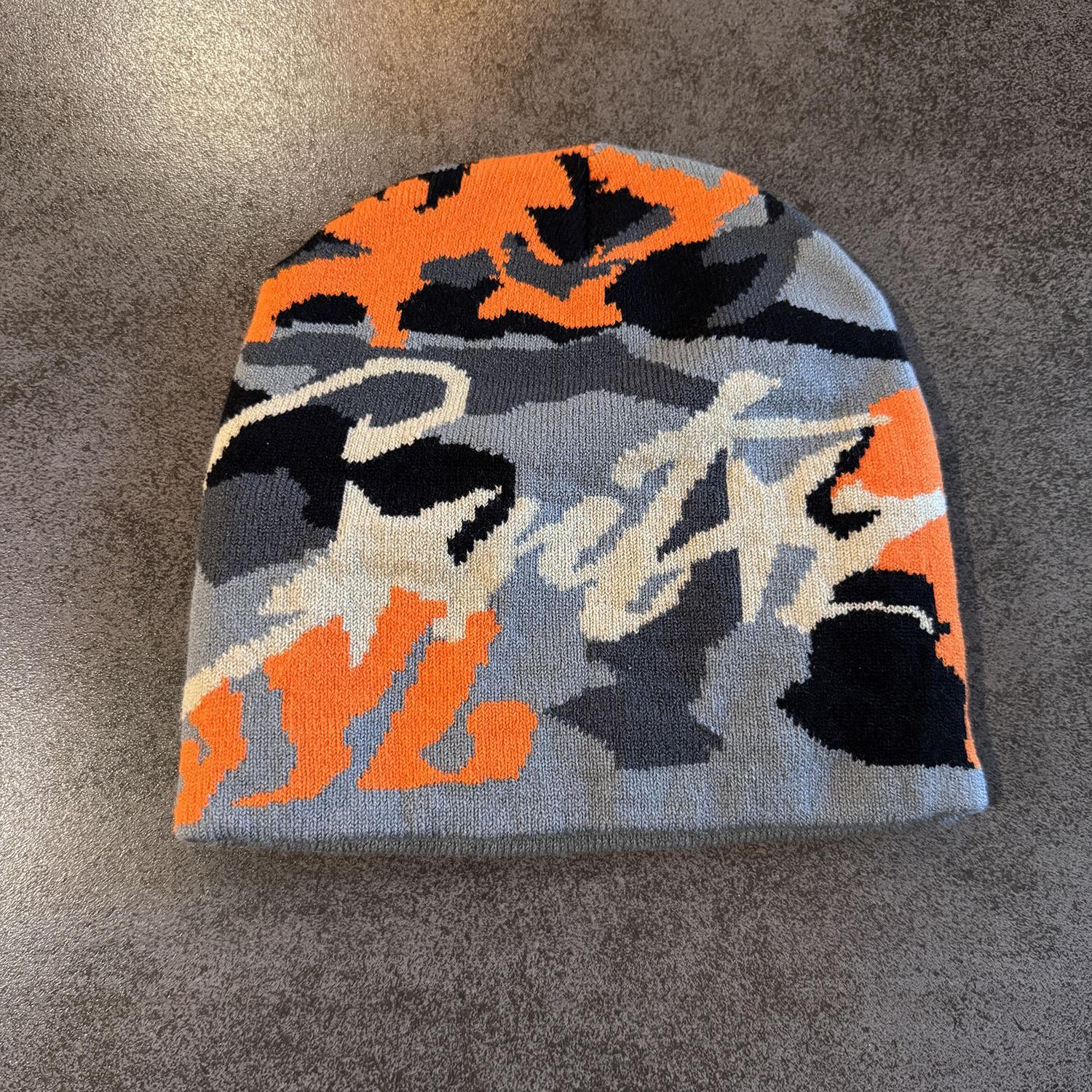 

Retro Letter Camouflage Knitted Woolen Hat Autumn and Winter Street Style Warm Hat for Men and Women Unisex Letter Beanie Warm Streetwear Hat M（52-58cm）