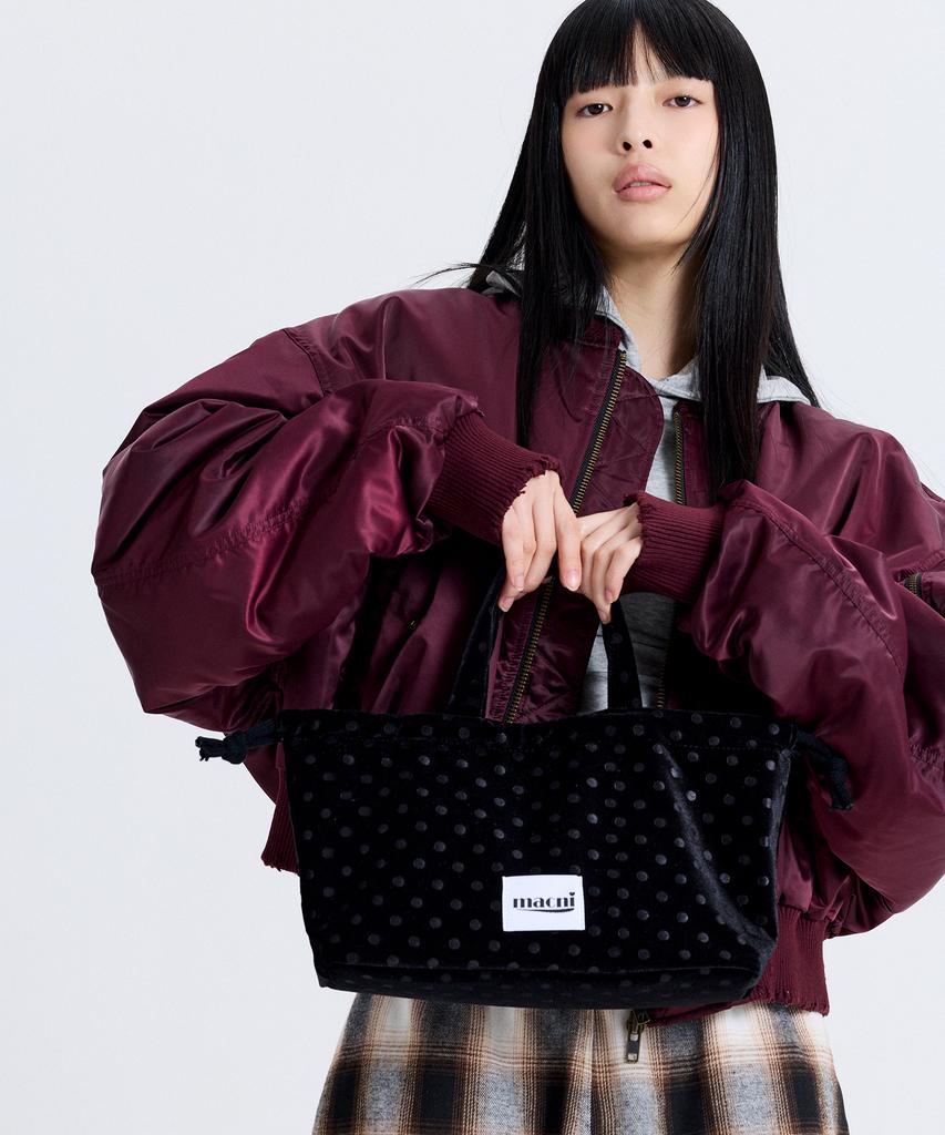 Macni Dot Velvet String Puffy Bag Velvet Black
