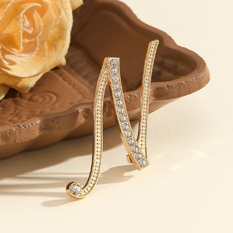 1pcs Crystal Rhinestone 26 Letters Women Collar Brooch Elegant Temperament Pin Jewelry