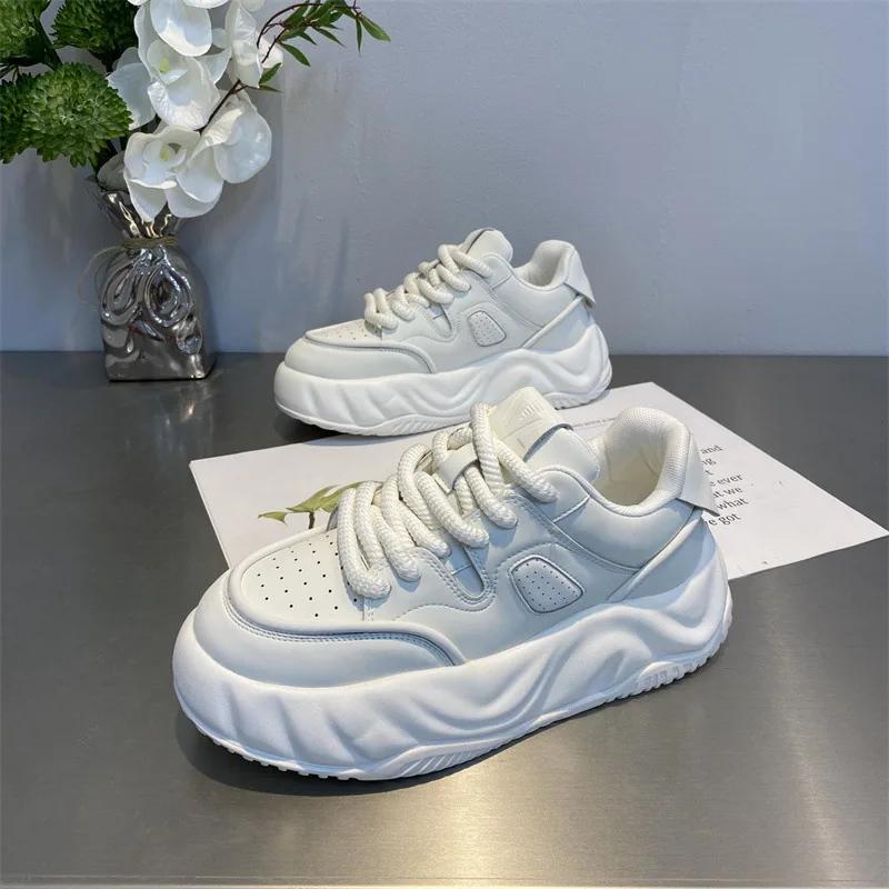 Mesh Breathable Casual Board Shoes Thick Soled Anti Slip Height Increasing Shoes Men Fashion Sneakers Comfort Running Shoes