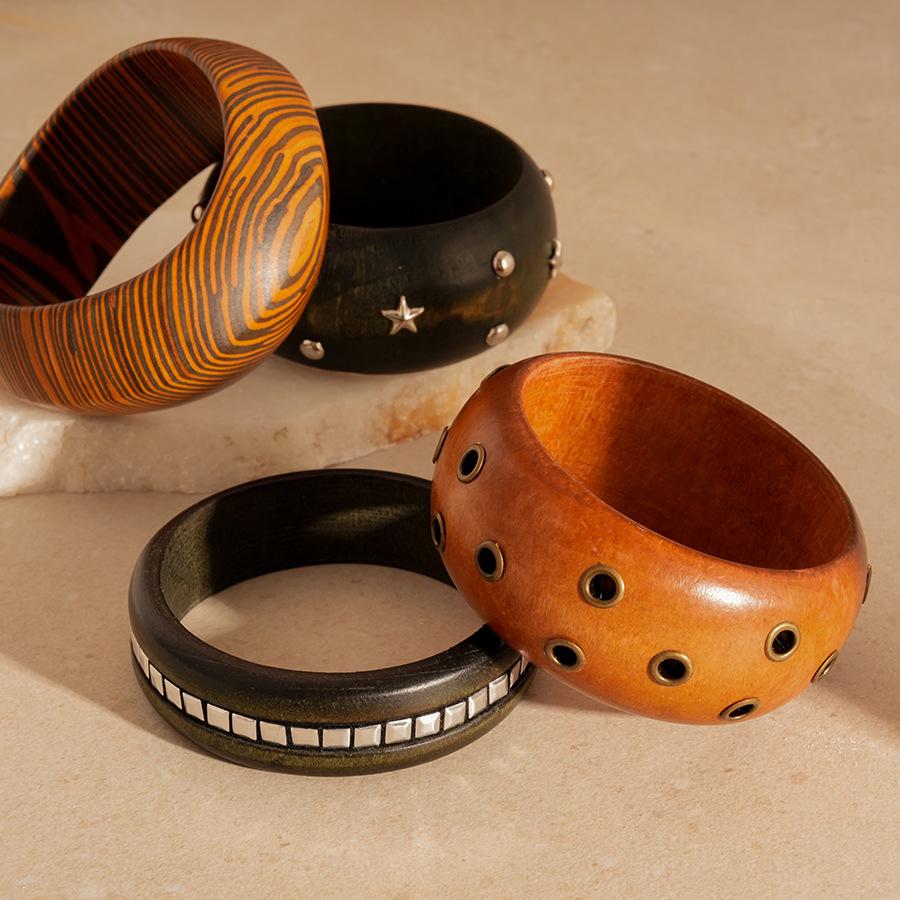 European & American Geometric Rivet Star Bracelet: Luxurious, Fashionable, Versatile, and Exaggerated Jewelry for Women.