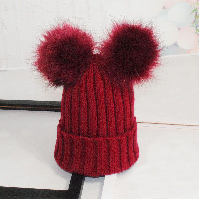 

Женская зимняя вязаная шапка-бини с пушистым двойным меховым помпоном, лыжная шапка вино красного