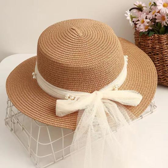 Beach Straw Hat Flat Top Wide Brim Sun Protection Hat with Tulle Bow Imitation Pearls Decor Hand-Woven Breathable Summer Hat