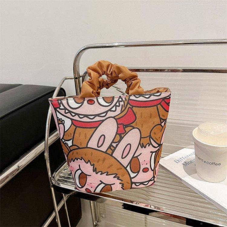 

Fashion has more than one season, and so do our women s bags. Sewing lines, zippers, shoulder bags, nylon. medium