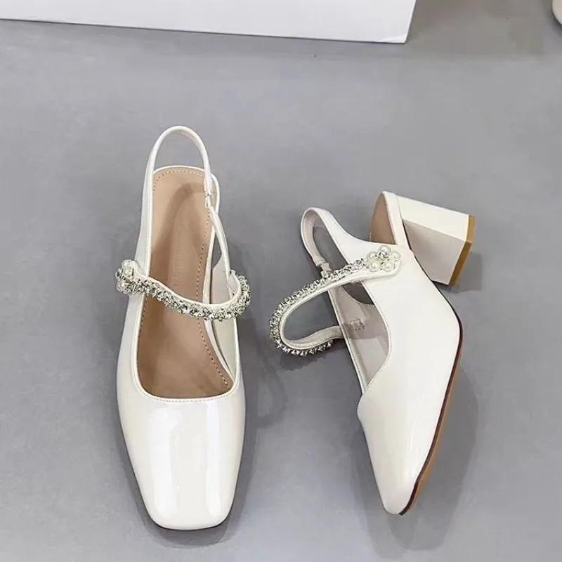 Fashion Baotou Sandals Women's Outside Wear 2025 New Summer French Mary Jane One Word Belt Block Heel Back Empty Single Shoes