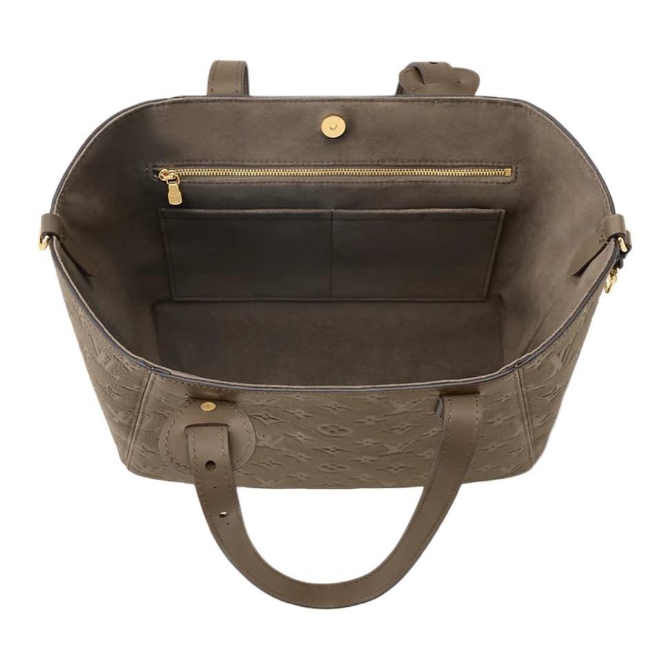 Lv None M25890