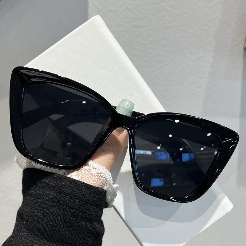 Trendy Cat Eye Sunglasses for Women/Men Retro Square Sun Glasses New UV400 Protection Eyewear Summer Shades Fashion Glasses