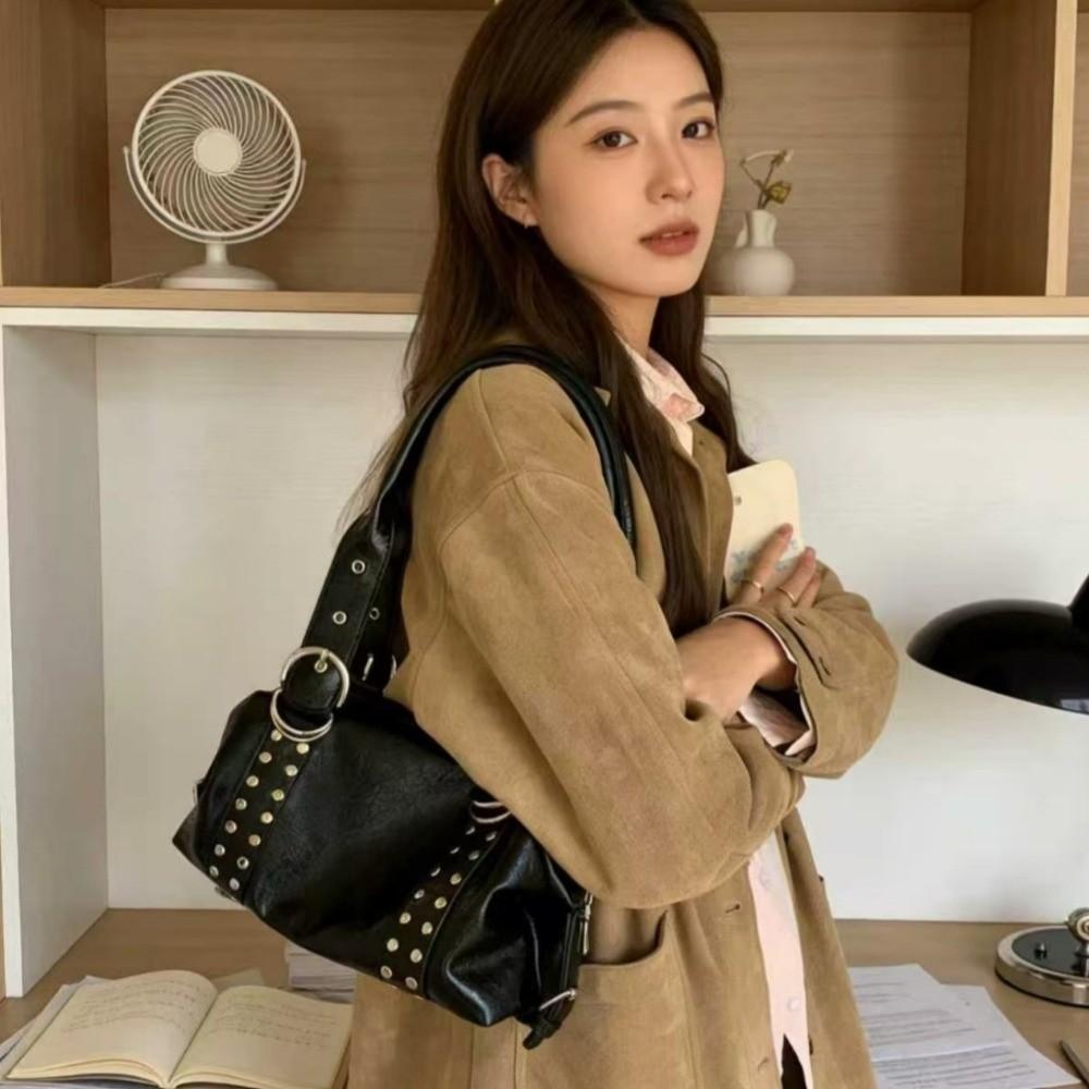 New PU Leather Women Shoulder Bag Large Capacity Y2K Fashion Rivet Handbag High Quality Motorcycle Bag Daily Use