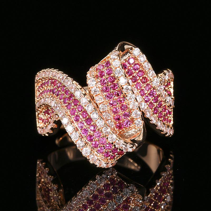 

Ювелирные изделия Медное основание Золотое покрытие Имитация дизайна красного корунда Набор из розового золота