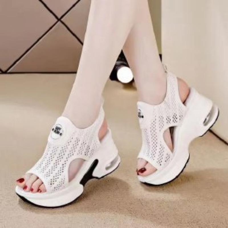 The New Style of Shoes Are Fashionable, Breathable, Comfortable and Casual Women's Wedge Heel Sandals