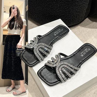 Women's Rhinestone Slippers  Summer Outdoor Fashion Non-Slip Beach Shoes Comfortable Flat Square Heel Women's Sandals