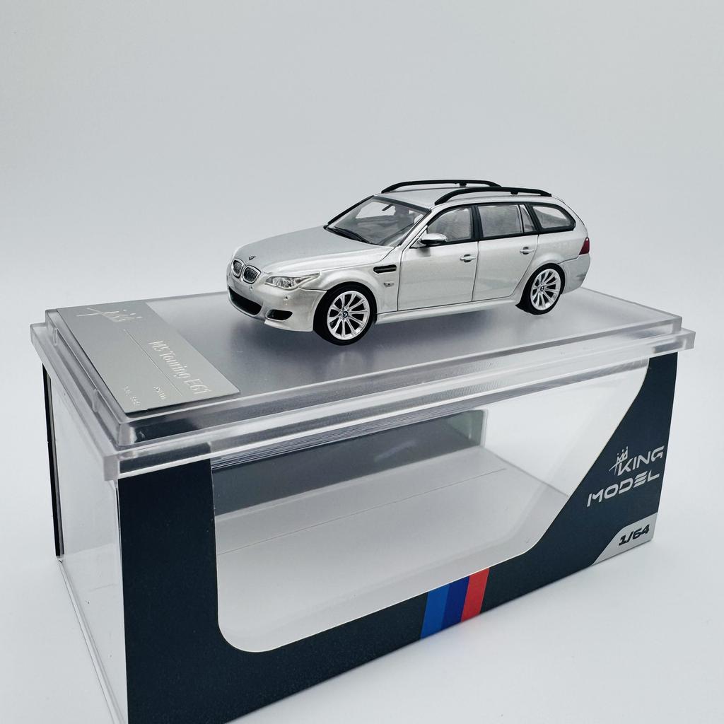 King Model 1:64 M5 E60 E61 Saloon Touring Alloy Car Model