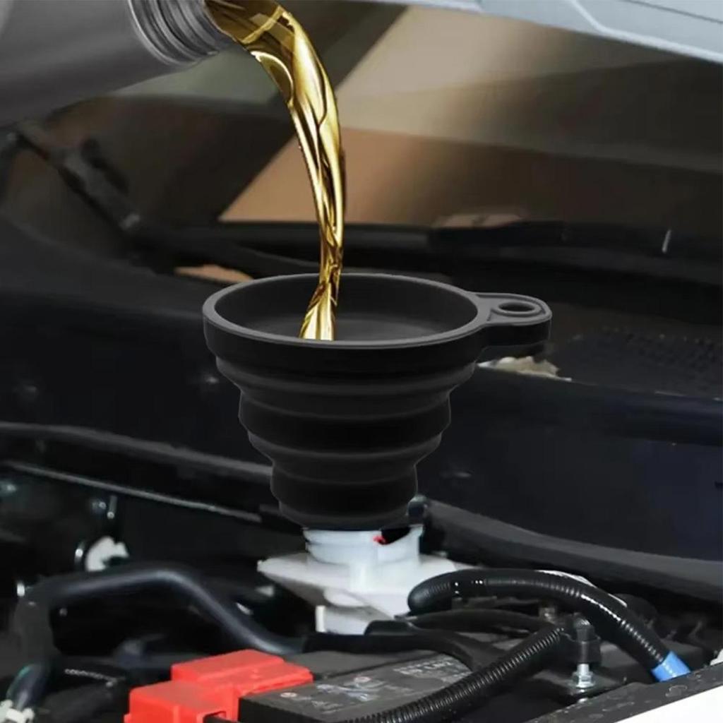 8x7.5x1.5cm Car Oil Funnel Foldable Silicone Splash-Proof Universal Portable Auto Engine Oil Petrol Change Funnel Portable
