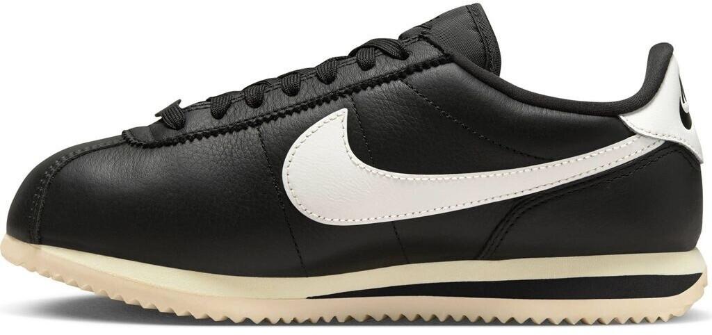 

Женские кроссовки Nike Cortez 23 Premium черный/парус/алебастр (FB6877-001) 35 ½
