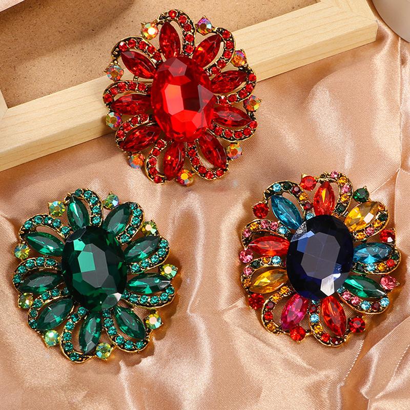 Blume Kristall Korsagennadel Damen Bekleidungszubehör Bankett Brosche Hochzeitsfeier Schmuck Geschenke