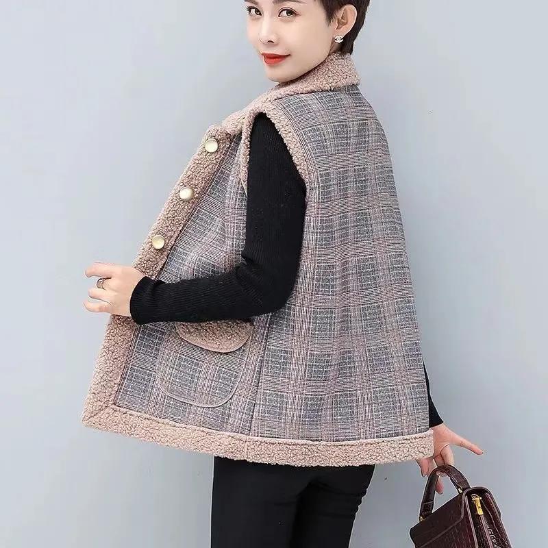 Women's Autumn Winter Waistcoat: Thickened, Loose-Fit Fashion Style, Warm Design