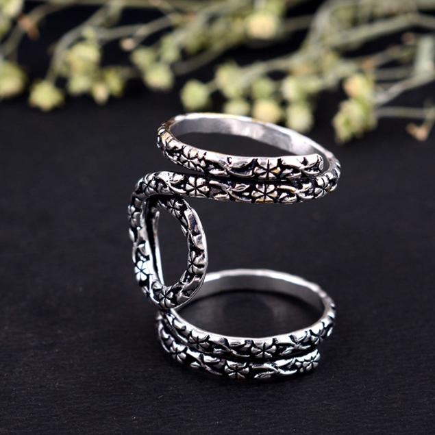 Silver Floral Arthritis Ring Splint | Adjustable Wide Band Flower Ring | Handmade Oxidized Boho Knuckle Stabilizer | Unique PIP/DIP Joint Jewelry