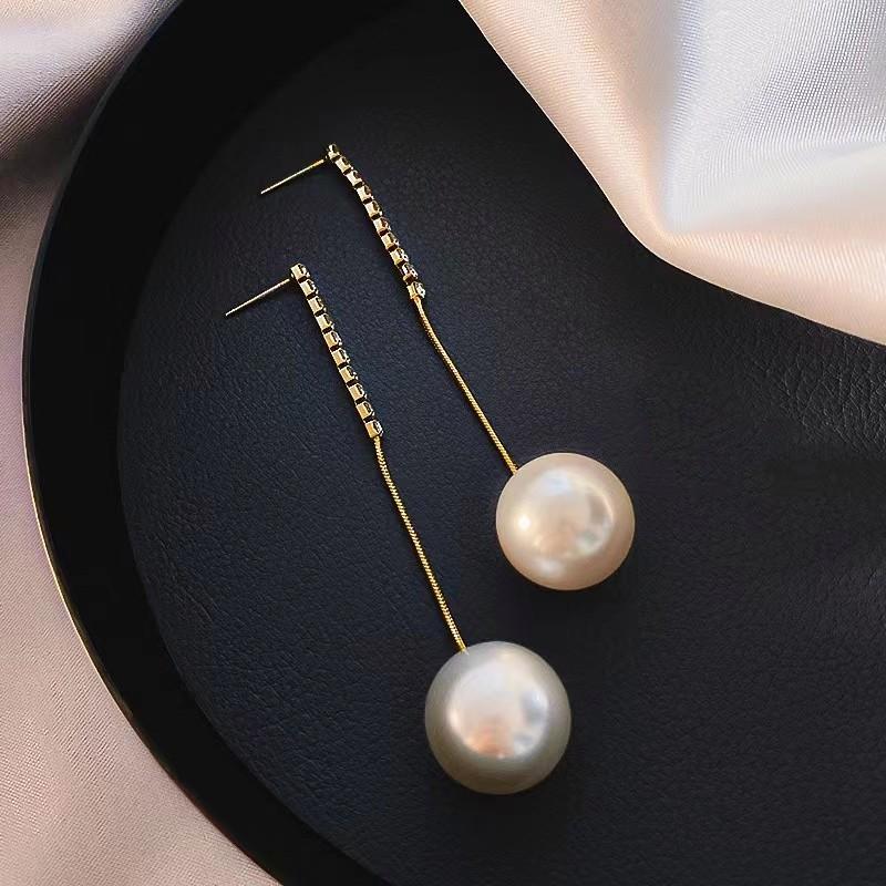 Women's High-end Long Earrings