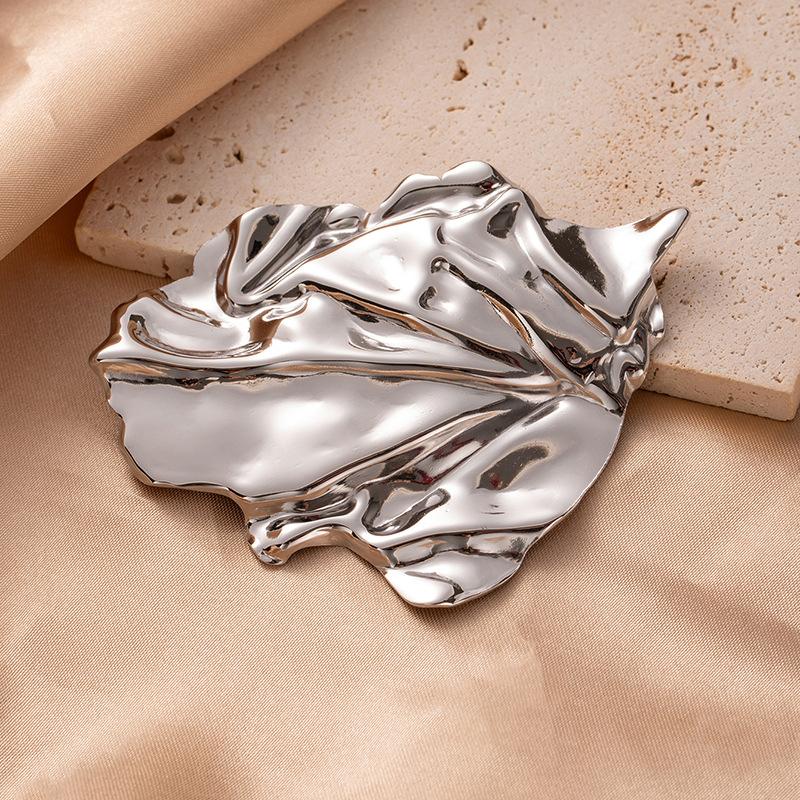Thousands Of Calls Half Face Anti-Light Stainless Steel Brooch Collection Wind Halloween Texture Titanium Steel Pin