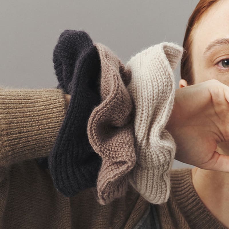 ahwe WOOL KNIT SCRUNCH_CHARCOAL