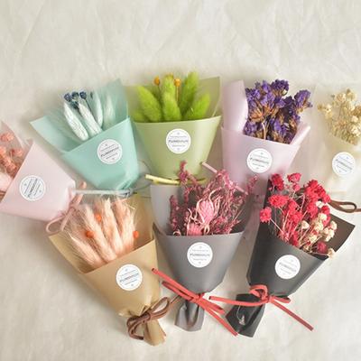 Bouquet de fleurs séchées, décor de vacances, beau cadeau de Festival naturel