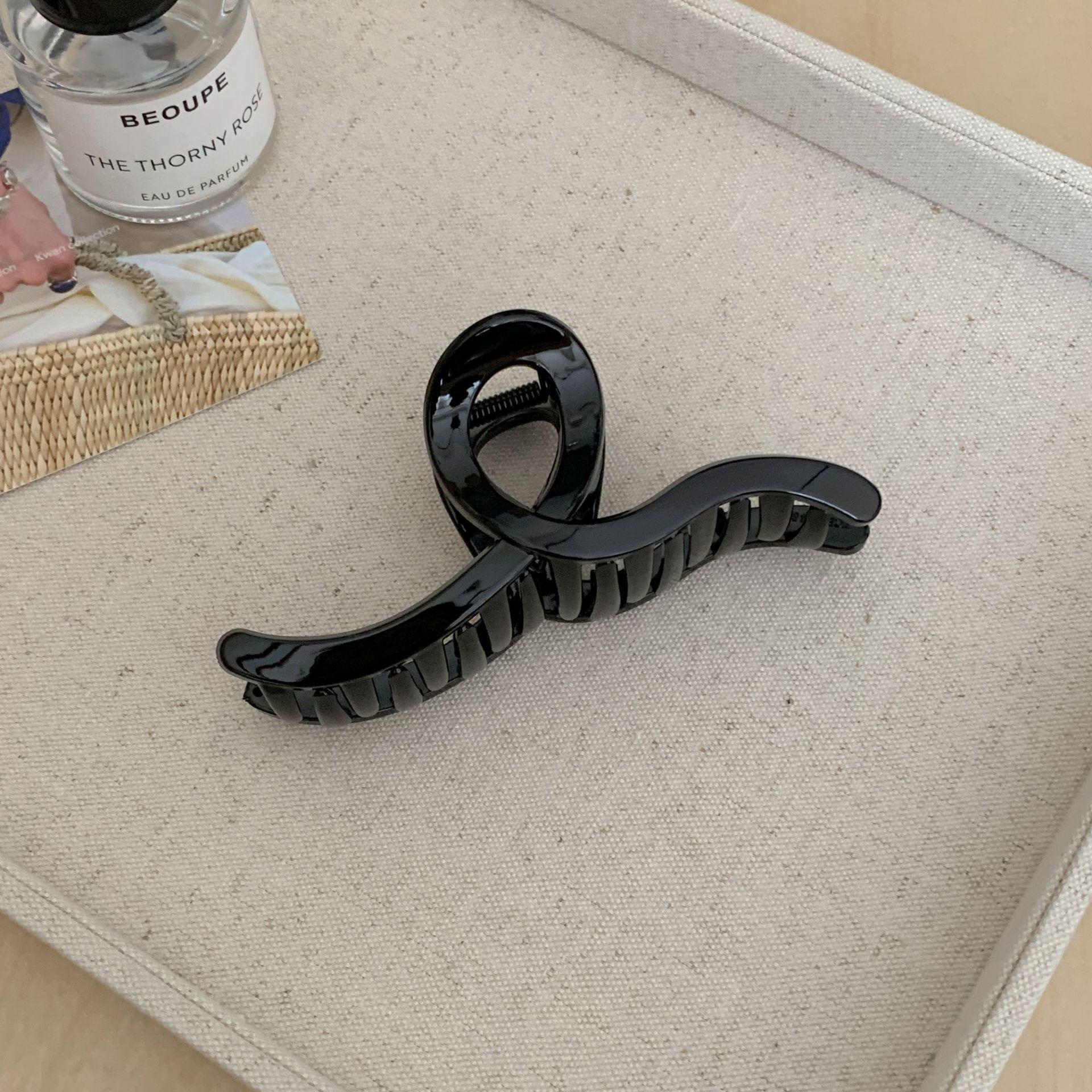 2024 Высококачественная желейная волнистая заколка для волос в форме акулы для женщин – элегантный большой головной убор сзади