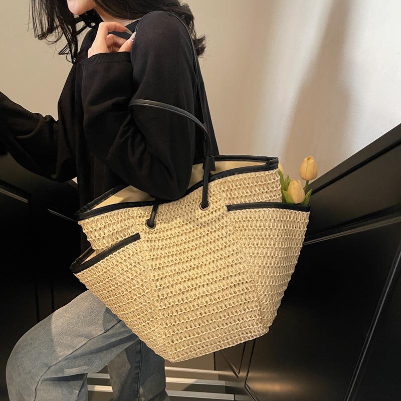 Large Capacity Woven Straw Bag Women's Spring and Summer New Versatile Shoulder Bag Casual Seaside Beach Bag